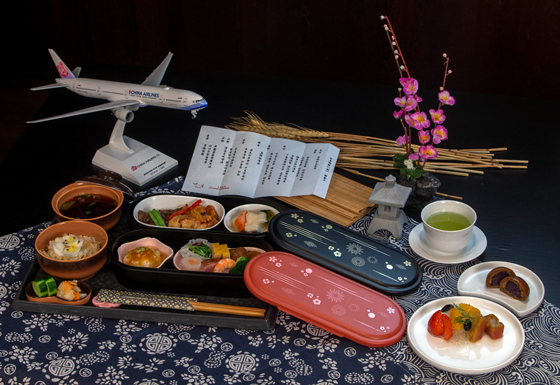 China Airlines introduces Japanese Banquet Cuisine and dedicated tableware for Japan routes