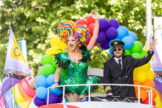 Over 300 Aer Lingus employees, family and friends accompanied a specially designed Aer Lingus Float
