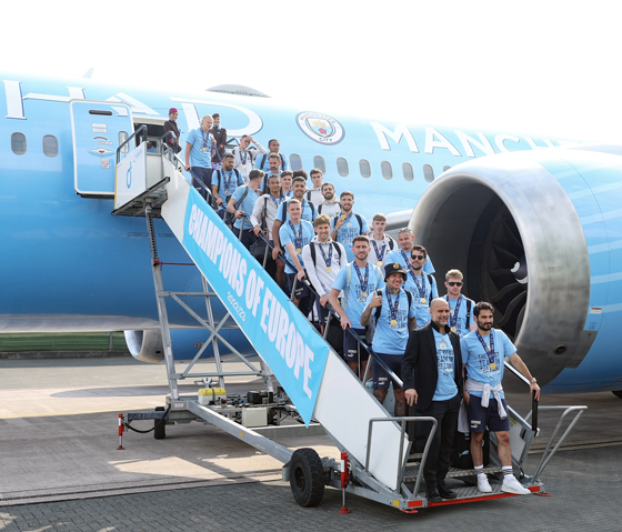 Treble winners Manchester City fly home on Etihad Airways’ City branded livery