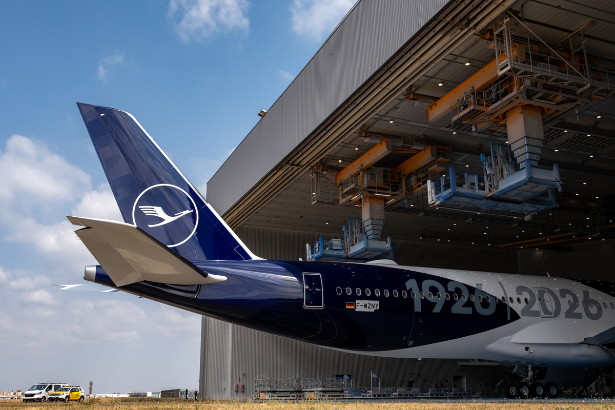 Lufthansa’s first Airbus A350-1000 arrives with a special livery